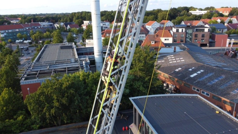 Foto 2 von 16 vergrößern